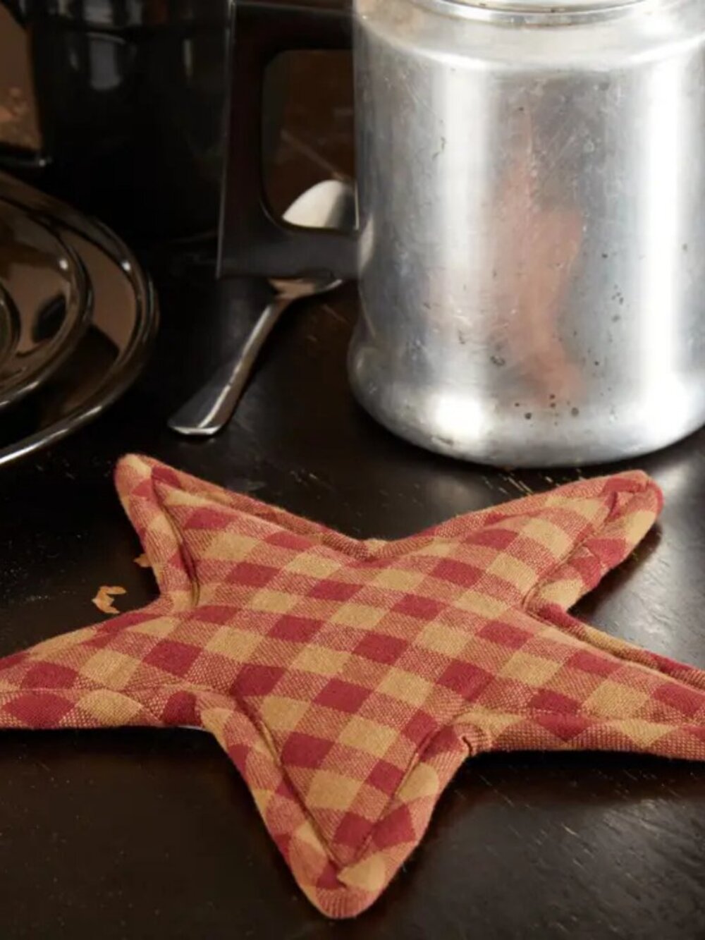 Burgundy Star Trivet 10in Primitive Farmhouse Kitchen NEW